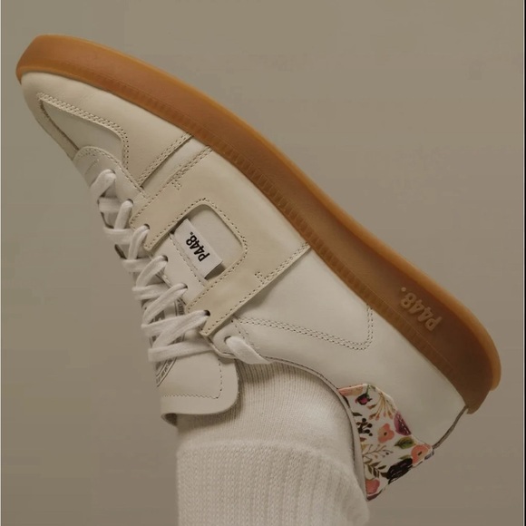P448 Monza Sneakers Size 37 - EUC - Picture 1 of 6